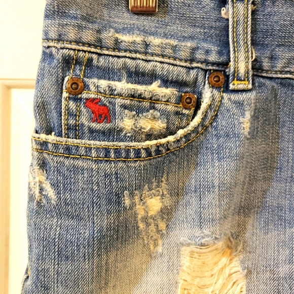 Abercrombie & Fitch Vintage Y2K Distressed Denim Mini Skirt - Picture 2 of 5